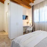 La Margherita Guesthouse, Seaview 招待所 3*